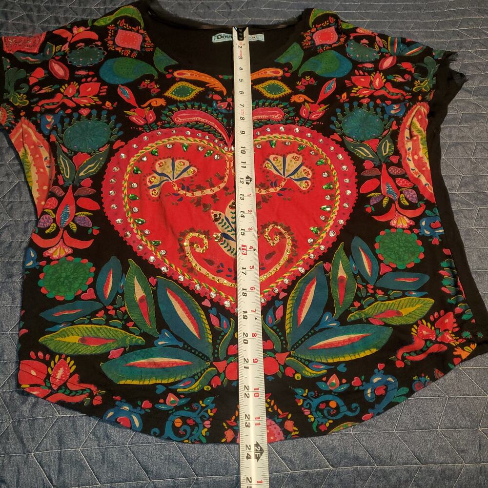 Desigual Embellished Heart Graphic Tee Black Boho Festival Top M - Picture 8 of 8